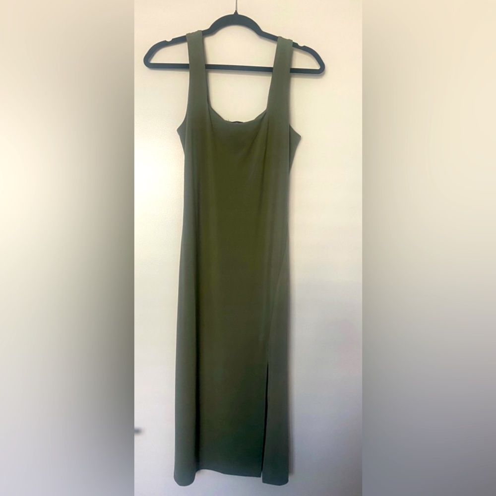 Fashion Nova -Kiss Me MIDI Sleeveless Dress